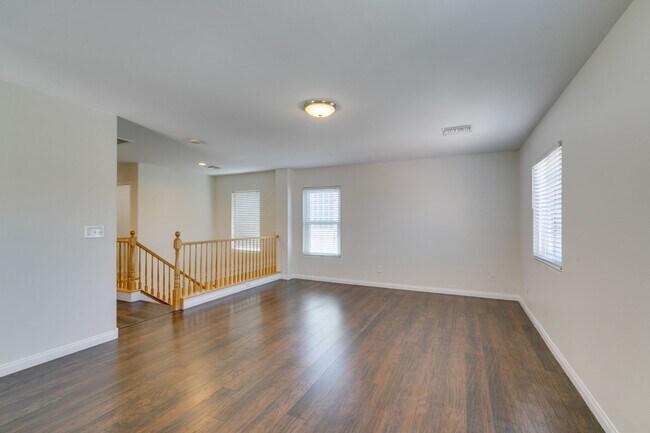 Building Photo - Remodeled 3-Bedroom Home with Loft.