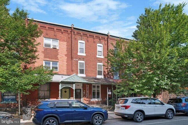 Primary Photo - 247 S 44th St