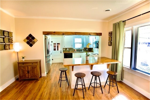 Building Photo - 707 Saint Marys St