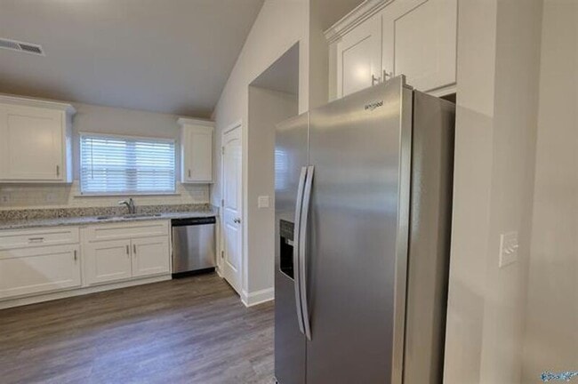 Building Photo - 226 Abercorn Dr