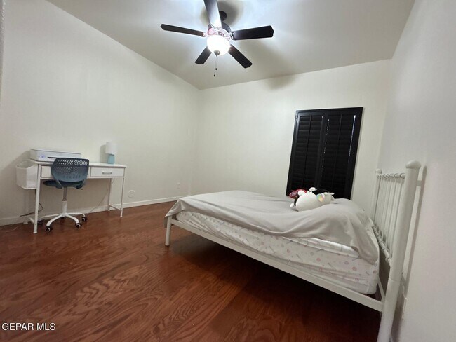 Building Photo - 7349 Skyrocket Dr