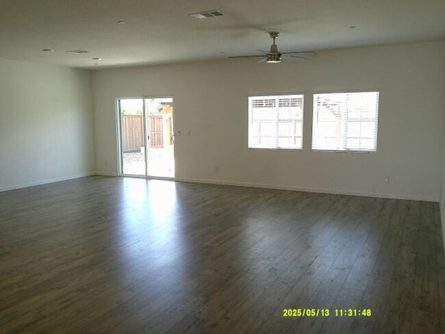Building Photo - 670 Wisteria Ln