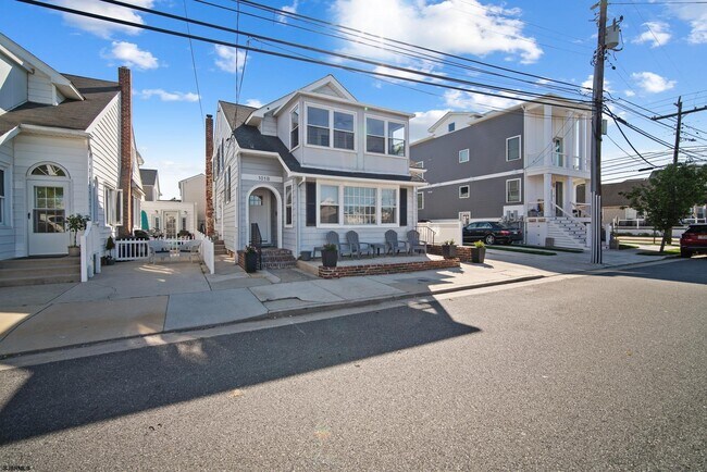Primary Photo - 101 N Granville Ave
