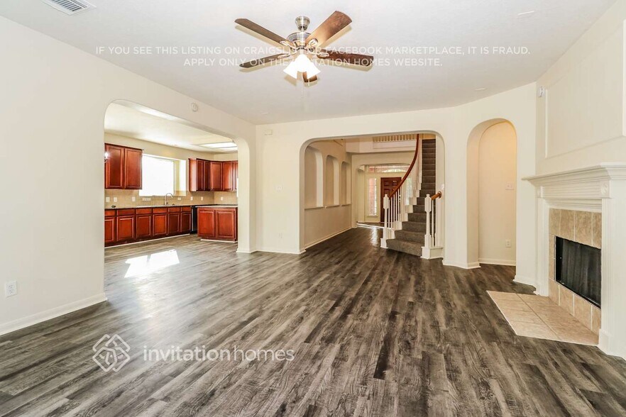 Building Photo - 2227 Lazy Trail Path Ct