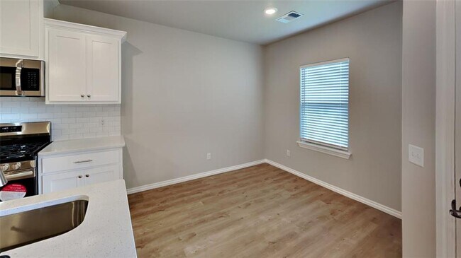 Building Photo - LUXURY BRAND NEW 1 Bedroom 2 Bathroom Cottage in 55+ Community in Warr Acres, Ok (Gated Community)