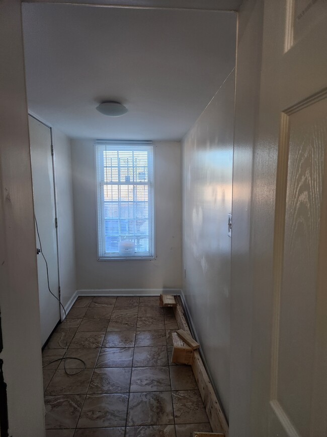 Mud Room - 1831 N Collington Ave