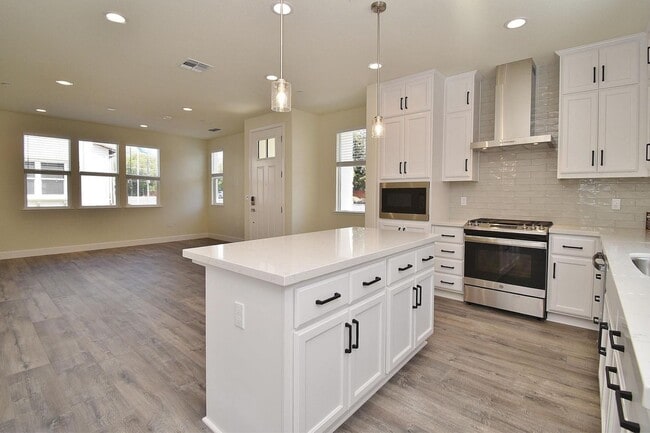 Building Photo - Beautiful 3-bedroom home in Fremont – Built in 2022!