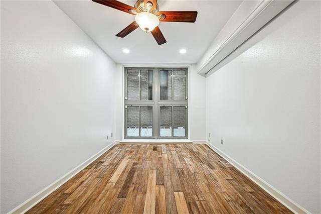 Building Photo - 333 Julia St