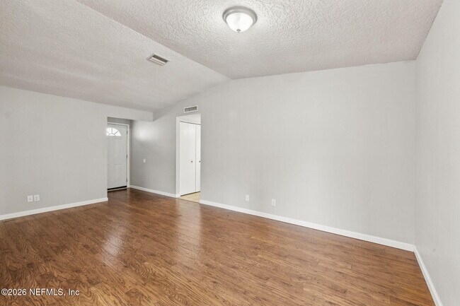 Building Photo - 7600 Pheasant Run Dr