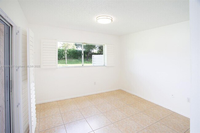 Building Photo - 14378 SW 96th Terrace
