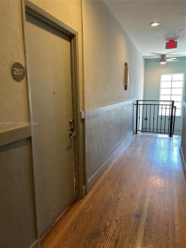 Building Photo - 1025 Meridian Ave