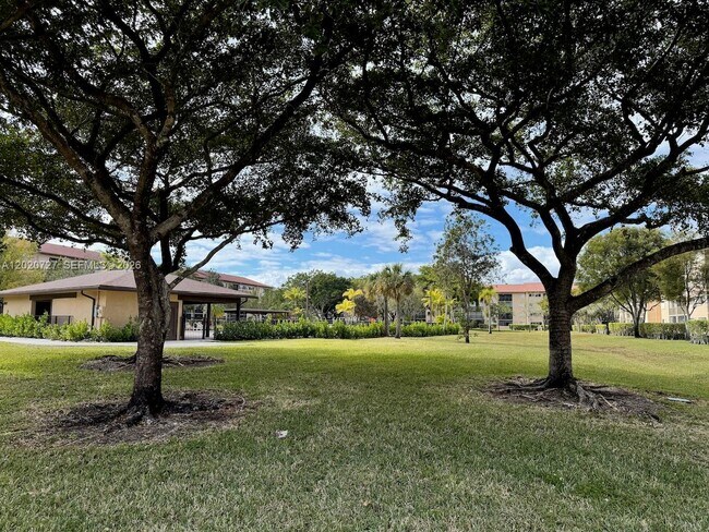 Building Photo - 1650 SW 124th Terrace