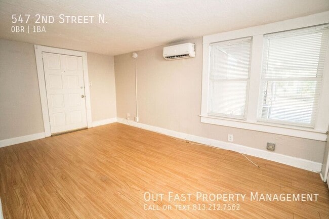 Building Photo - 547 2nd St N