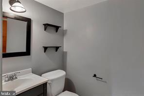 Building Photo - 2122 Elder Dr