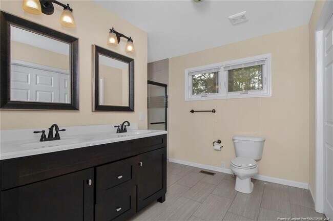 Building Photo - 353 Bahama Loop