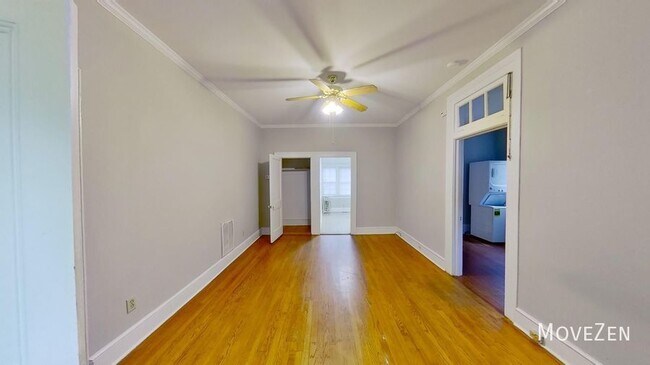 Building Photo - 604 N Blount St