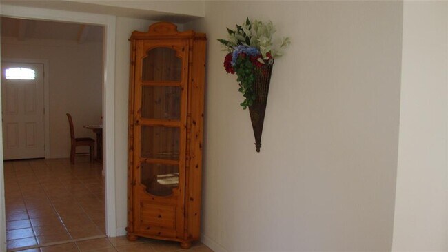 Building Photo - 18311 Redbud Ln