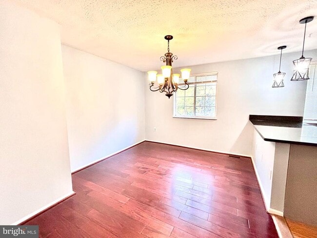 Building Photo - 6226 Hillside Rd