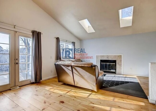 Building Photo - 2597 Fairplay St