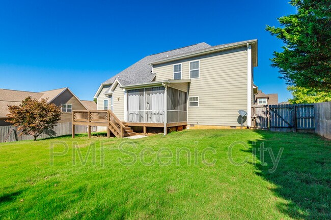 Building Photo - 8802 Mckenzie Farm Dr