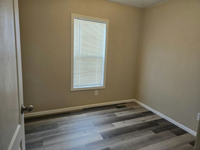 Building Photo - 4650 E Lake Mead Blvd