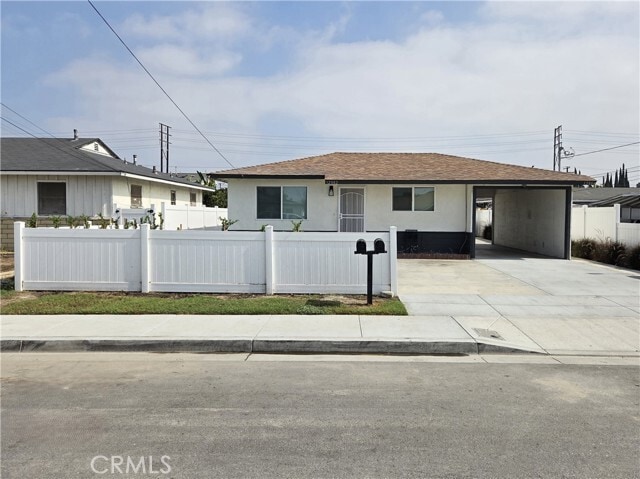 Primary Photo - 12882 Lorna St