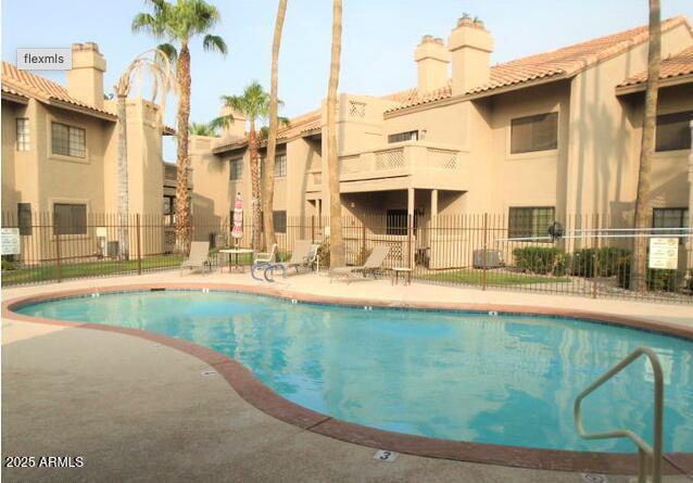 Building Photo - 930 N Mesa Dr