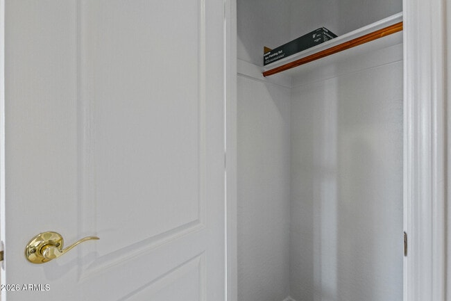 Building Photo - 6211 W Wickieup Ln