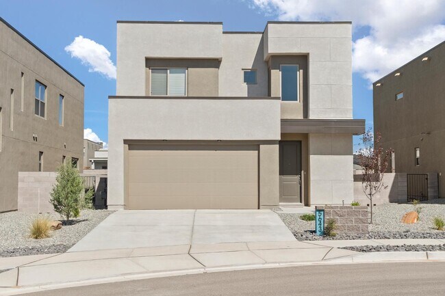Primary Photo - 5643 Link Pl NE