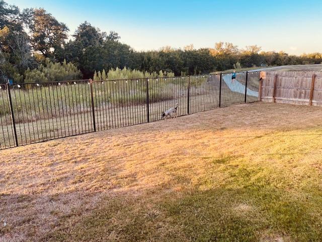 Building Photo - 1925 Waterfall Ave