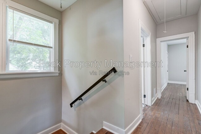 Building Photo - 3022 Groveland Ave