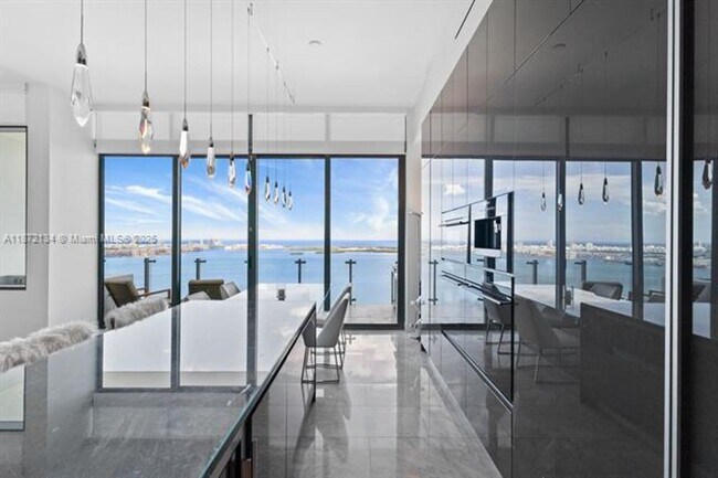 Building Photo - 1451 Brickell Ave