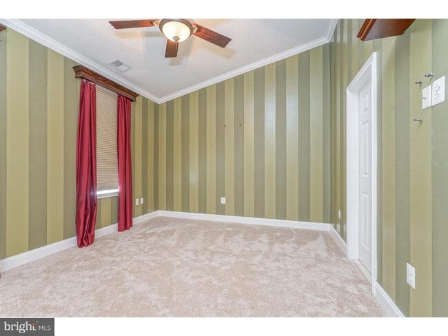 Building Photo - 508 Captains Way