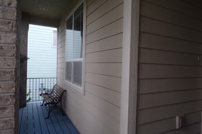Building Photo - 15311 SE Bybee Dr