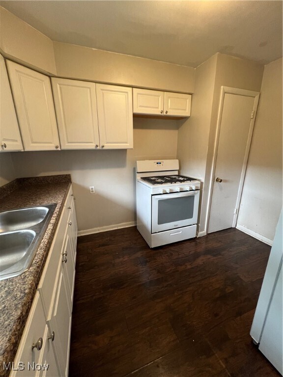 Building Photo - 15 Zahn Ct