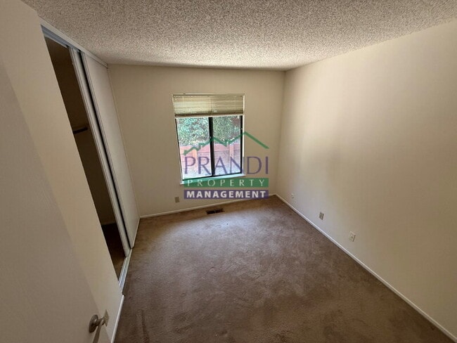 Building Photo - 1591 Merritt Dr