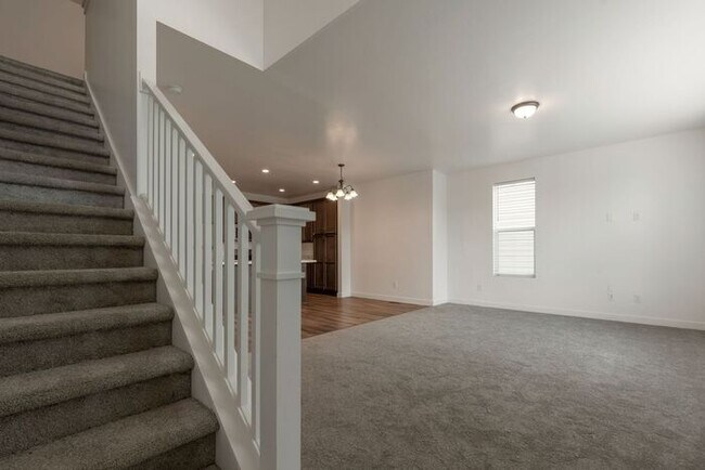 Building Photo - Beautiful Row End Townhouse w 2 car attached