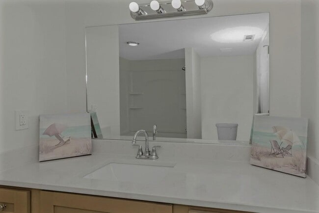 Building Photo - 204 Mill St