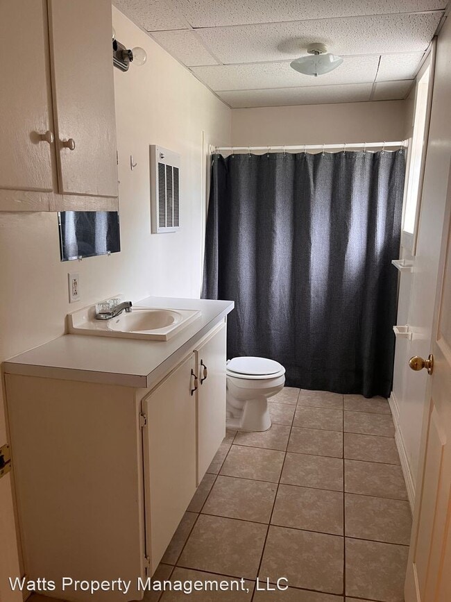 Building Photo - 2 br, 1 bath House - 1411 Suburban Rd