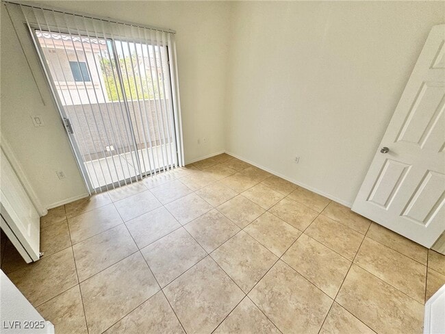Building Photo - 2117 Echo Bay