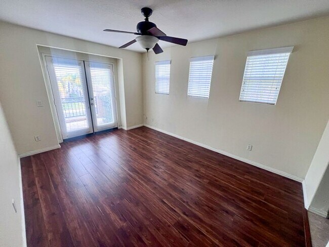 Building Photo - 5 bedroom Winchester home with a 3 car garage for LEASE!