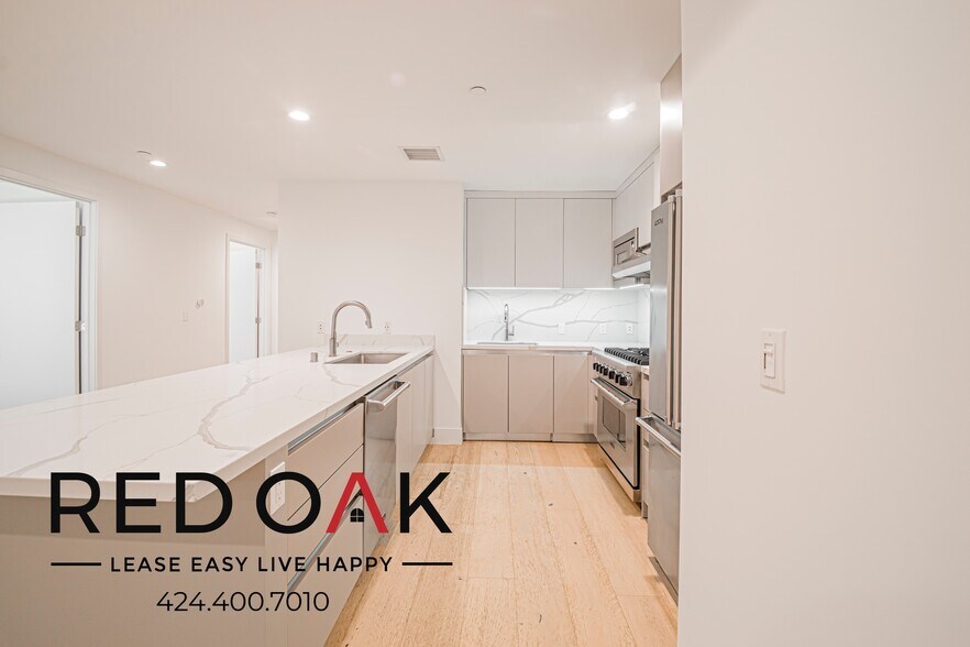 Building Photo - 1415 Reeves St