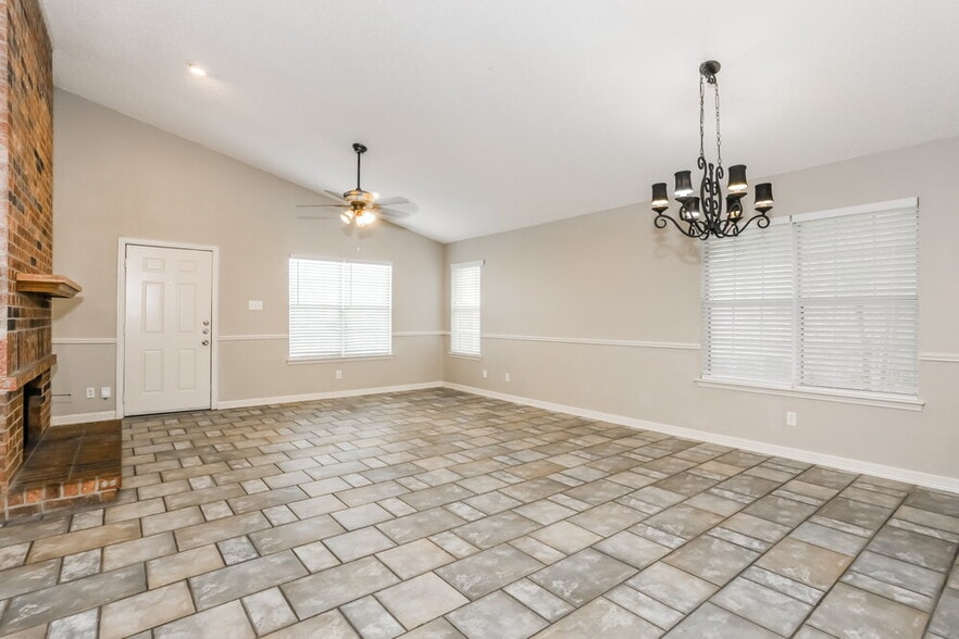 Building Photo - 4326 Walsh Ln