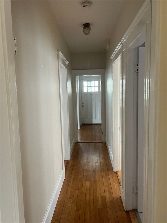 Building Photo - 111 E Elm Ave