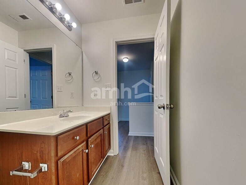 Building Photo - 3736 Amber Meadows Dr