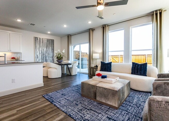 Building Photo - Modern Two-Story Townhouse in Celina