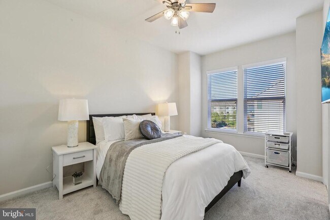 Building Photo - 238 Narrowleaf Way