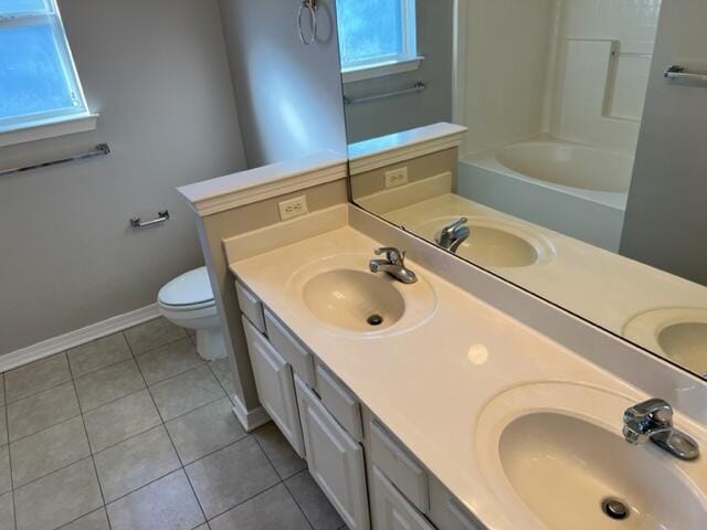Building Photo - "Charming 3-Bed Townhouse Retreat in Shali...