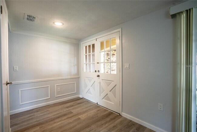 Building Photo - 12207 Pepper Mill Dr