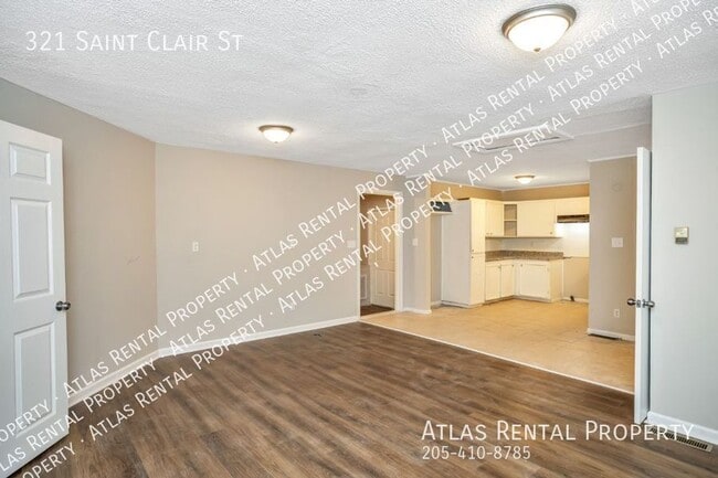 Building Photo - 321 St Clair St